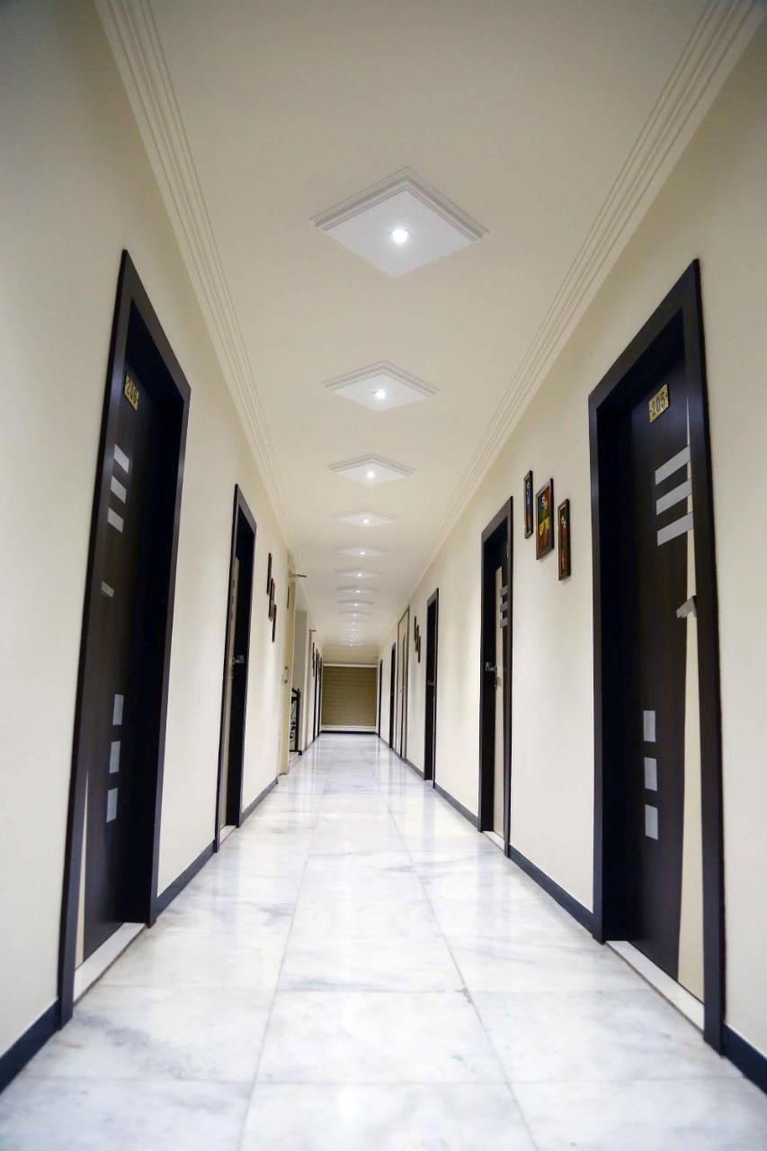 Hotel Regency Jāmnagar Dış mekan fotoğraf